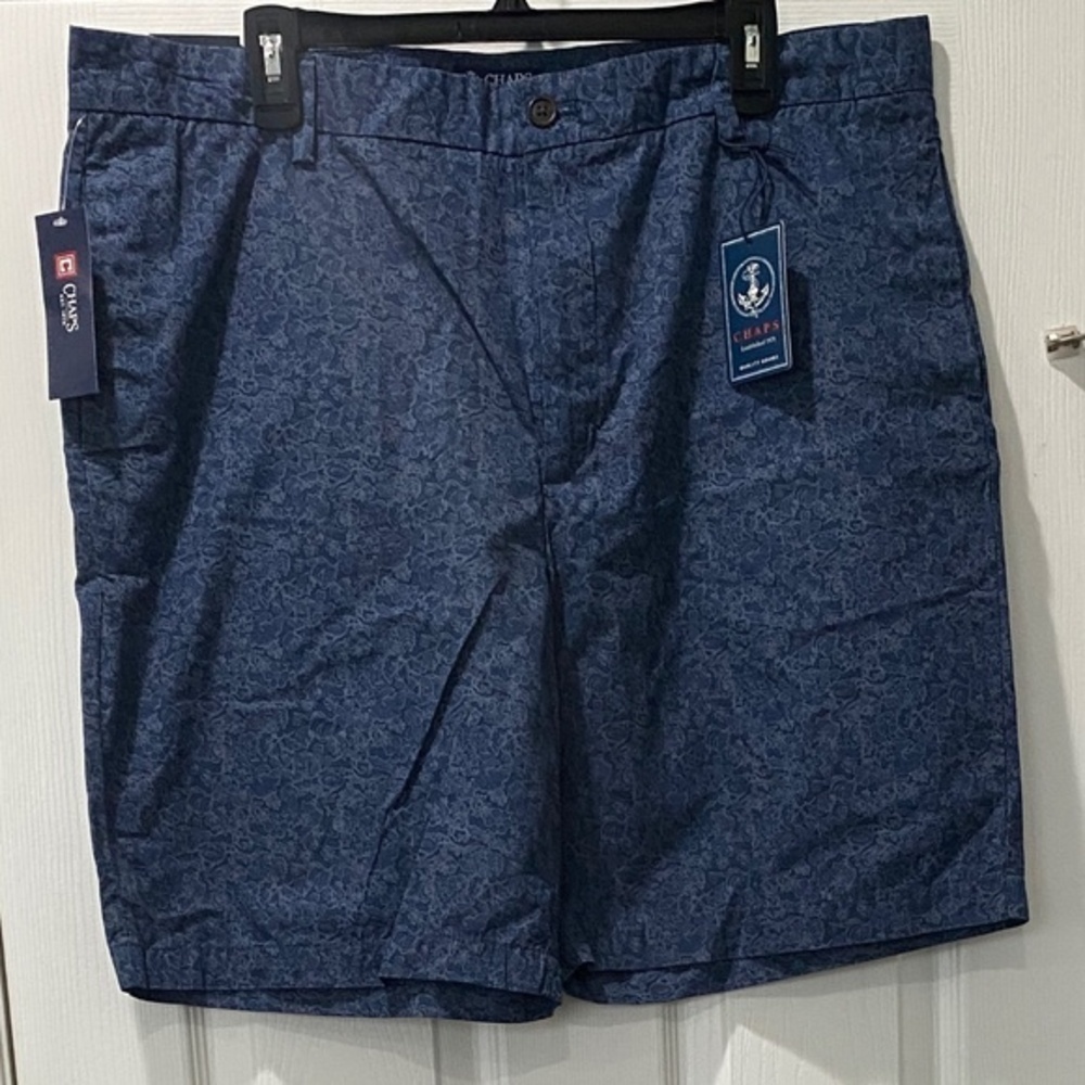 NWT Chaps Flat Front Floral Chino Shorts (Size: 38)
